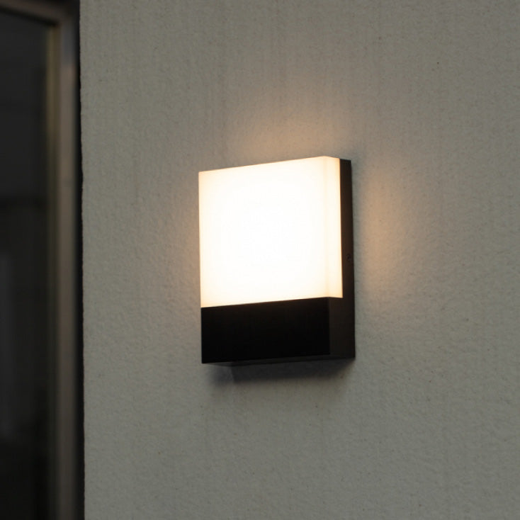 Zidna LED lampa 10W 3000K IP65 crna